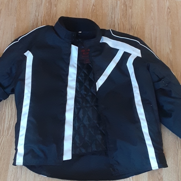 Motorcycle jacket - Picture 1 of 4